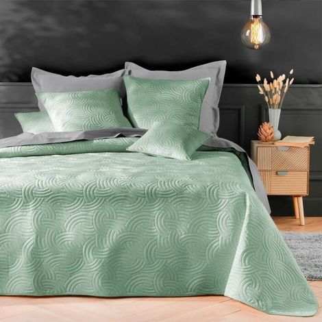 Filiyano-Couvre-lit Velours Uni Solange - 220 x 240 cm - Sauge + 2 housses de coussin 60x60 cm Sauge (1/5)
