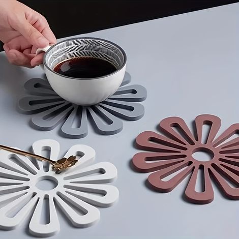Set di 6 tovagliette spesse in stile nordico, isolanti dal calore, antiscottature, per piatti e tazze. (1/3)