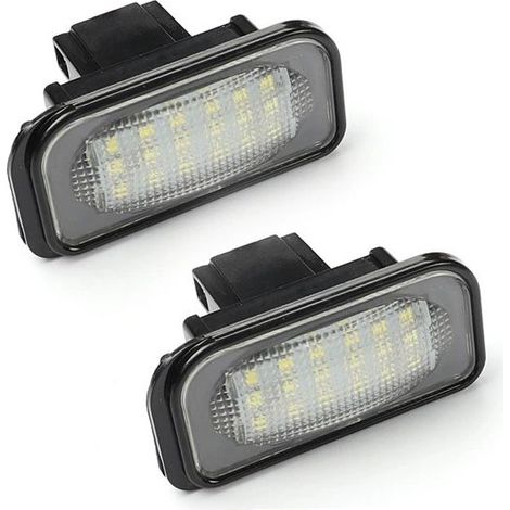 Stück Kennzeichenbeleuchtung mit 18 LEDs für Mercedes-Benz W203 4-Türer Limousine (1/5)
