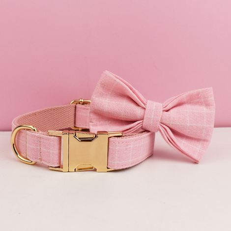 Collier pour chien motif carreaux + nœud papillon / Taille L / Réglable / Fermeture Velcro / Tissu rose à carreaux (1/2)