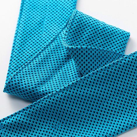 Tour de cou rafraîchissant, serviette anti-transpiration, bandana cervical glacé, enveloppe froide pour homme et femme, accessoire fitness estival (1/5)
