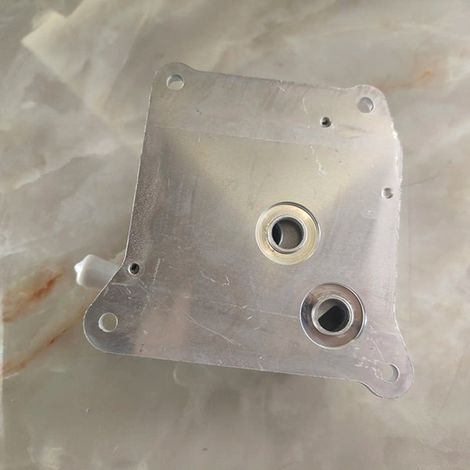 216063aw0a is suitable for Nissan Sunny N17 transmission oil cooler. (1/4)