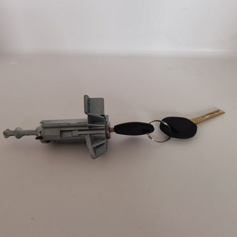 Suitable for BMW X3/X5 left door lock cylinder key E53 OE:51317035421 zinc alloy