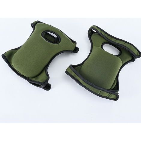 pair of adjustable gardening knee pads made of ultra-soft sponge, suitable for gardening and household chores. (1/5)