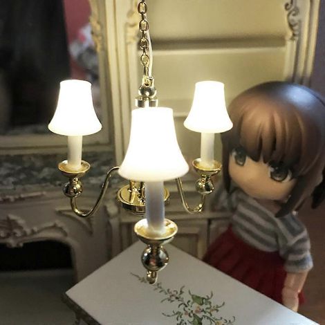 Lustre miniature LED à l'échelle 1/12 pour maison de poupée, modèle pour salon et chambre, accessoires de mobilier (1/4)