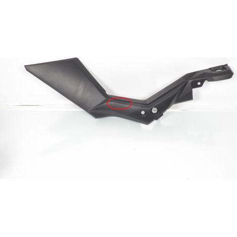 [PRODUIT D'OCCASION] Cache latéral gauche origine pour moto Suzuki 650 DL V-strom 2017 (1/3)