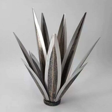 Ornement de jardin en métal : sculpture représentant une plante d'agave, statue décorative rustique, 35 cm, 9 feuilles de couleur argentée (1/4)