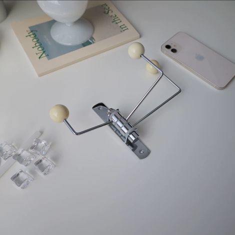 Ahlsen Perchero para Puerta, Ganchos para Puerta, con 3 Varillas Giratorias de Secado de Toallas de 180°, Ganchos de Acero Inoxidable Sin Perforaciones, Toallero de Pared para Baño, Cocina, Fregadero (1/3)