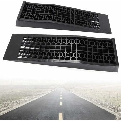 Lotto di 2 rampe di carico in plastica altamente resistenteCarico massimo 3000 kgDimensioni: 69,5 x 20 x 8,5 cmPer auto sportive