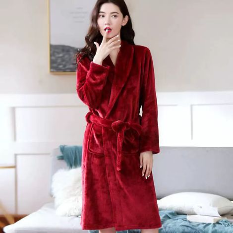 Peignoir de bain doux et léger à volants – Parfait pour votre confort à la maison, couleur rouge, taille unique, idéal pour se détendre (1/2)