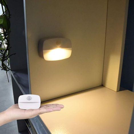 Lumière de détecteur de mouvement,paquet de 2 Veilleuse PIR LED Auto On Off,Applique murale,Lampes de placard,Lumières sres pour escaliers,couloir,salle de bain,cuisine,armoire [Classe énergétique A+