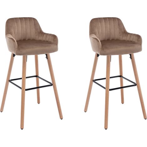 Vente-Unique – Lot de 2 tabourets de bar en velours beige – Hauteur d'assise 75 cm – Pieds en bois de hêtre – Accoudoirs – Pour intérieur (1/5)