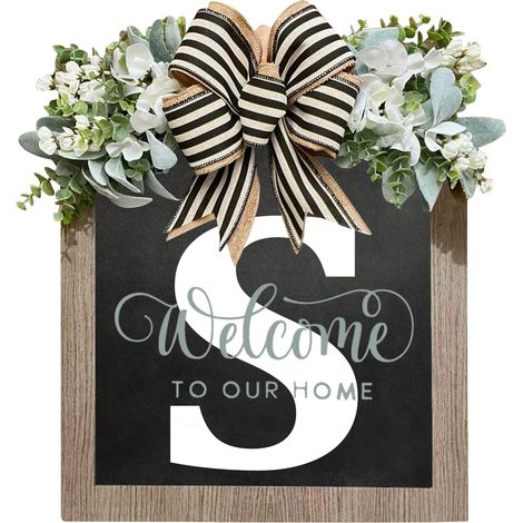 Wreath - Door Hanger - Personalised Surname Decor - Wooden Base with Faux Greenery and Burlap Bow - Indoor Outdoor Use - Brun Café - 24 Characters Max (1/3)