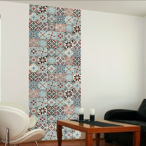 Papier peint intissé carreaux de ciment bordeaux et gris, style industriel chic, 94 cm X 250 cm, décor unique et élégant. (1/2)