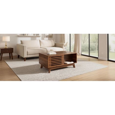 Table basse style rétro moderne : Dotée d'un plateau à hauteur réglable, de portes coulissantes à lattes, d'une finition couleur noyer et d'une structure en MDF — un meuble de salon polyvalent. (1/4)