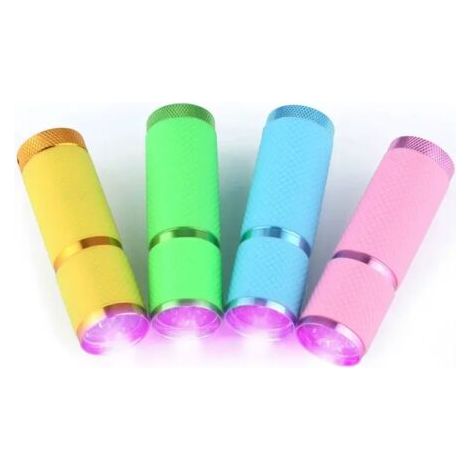 4 Pcs Lampe Torche Led, Mini Lampe de Poche avec Poignée Fluorescente pour Enfant ou Adulte Cyclisme Camping Lecture Promenade Randonnée Travail, Piles non incluses (1/4)