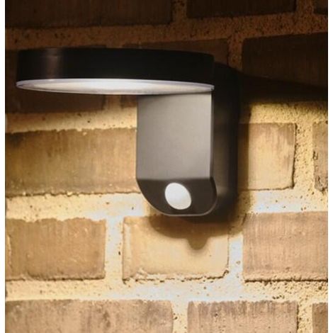 Aplique solar de pared con sensor de movimiento Rica, 480 lúmenes, luz blanca cálida, negro, NORDLUX DIVERS (1/5)