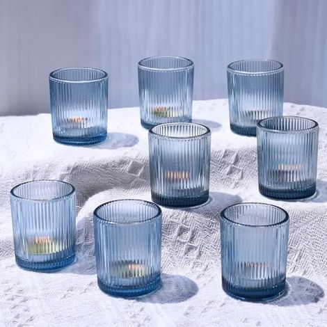 Set mit 12 blauen, gerippten Teelichthaltern aus Glas, blaue Teelichthalter aus Glas für Tischdekorationen, Teelichtbehälter für Hochzeiten und Partys (5,5 cm B × 6,5 cm H)