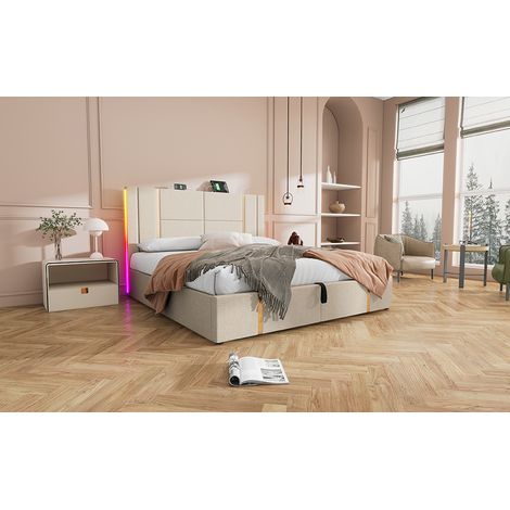 Lit double avec fonction de chargement USB type C. Éclairage LED. Dimension du lit : 180×200 cm. Lit équipé d’un sommier en bois. Matériau utilisé pour la fabrication du lit : lin beige. Pas de matela (1/5)
