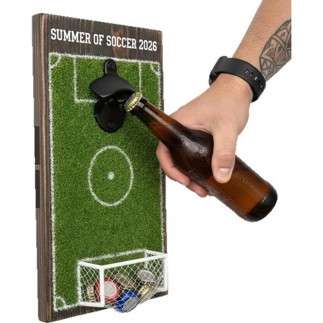 Ouvre-bouteille original et pratique en forme de terrain de football