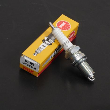 Bougie d'allumage NGK pour Moto Cagiva 450 Canyon Après 1993 Neuf (1/5)