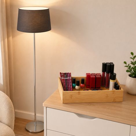Beleuchtungsset im Mid-Century-Stil (2-teilig) – Stehlampe mit Stoffschirm und goldenem Sockel sowie Pendelleuchte im Industrial-Stil (1/5)