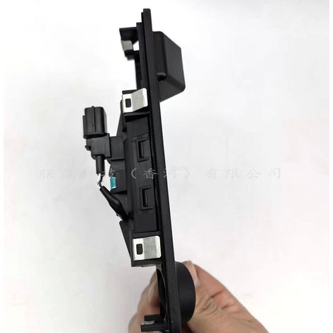81260-C1010 Applicable to 2015-2017 Hyundai Sonata rear trunk lock handle C-type trunk (1/4)