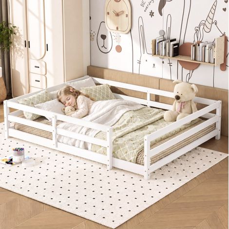 Bett Montessori Bodenbett für Kinder aus Kiefer Massivholz Weiß 140x200 cm mit Lattenrost und 4-seitigem Gitter (1/5)