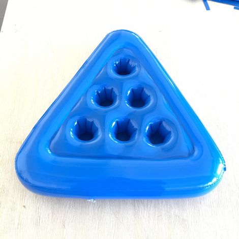 Lot de 2 porte-gobelets gonflables flottants triangulaires à 6 trous, parfaits pour spas, bars et jacuzzis. Accessoires de fête estivale. (1/5)