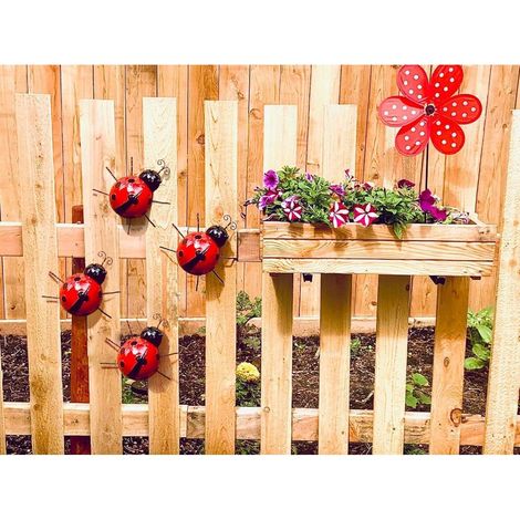 4er-Set Marienkäfer aus Metall für die Gartenwanddekoration – Niedliche Wandskulpturen und -figuren – Außendekoration – Für Garten, Rasen, Veranda, Zaun (1/5)