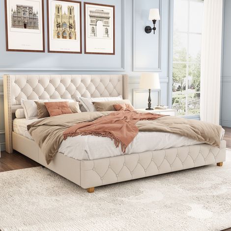 Lit double 140x190 cm, avec tête de lit à boutons et clous décoratifs, sommier à lattes en bois, structure en métal, style classique, lit capitonné - Beige