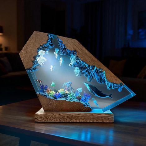 Veilleuse 3D en résine avec base en bois, statue marine LED (1/5)