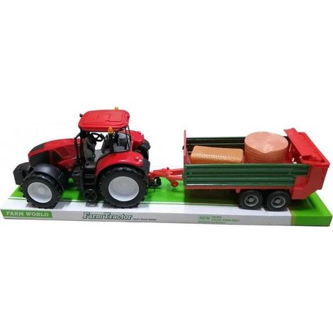 Trattore con macchinari agricoli