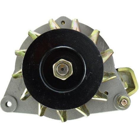 Alternateur Ursus C-360 avec régulateur de tension (1/4)