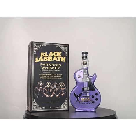 Carafe à liqueur en verre (violet) en forme de guitare, objet de collection pour les fans de rock (David Bowie, Black Sabbath, Guns N' Roses), idéal comme cadeau. (1/5)