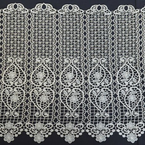 Homemaison – Brise bise en macramé fleuri écru 30x45 cm – Filtrage de la lumière – Fixation par boutonnières – Lavable en machine à 30°C
