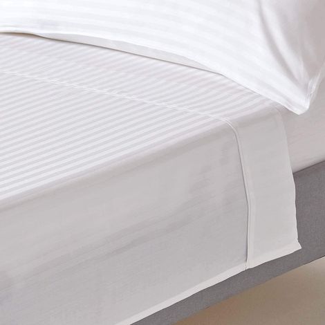 HOMESCAPES Drap plat rayé satin de coton égyptien 330 fils coloris blanc 270 x 300 cm (1/5)