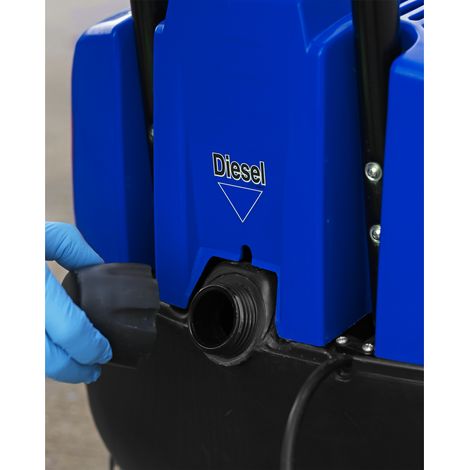 Sealey PW2000HW Hot Water Pressure Washer 135bar 230V (1/4)