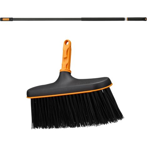 Cabezal de cepillo FISKARS ONECLICK de 27 cm + mango de 119-174 cm (1/5)