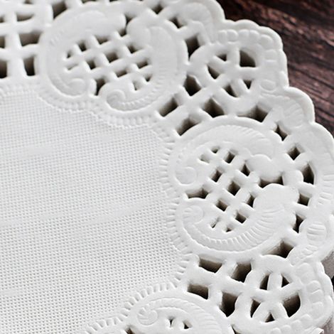 150 napperons ronds en papier dentelle blanche, jetables, ajourés et absorbants pour aliments frits, pizzas, desserts et gâteaux. (1/5)