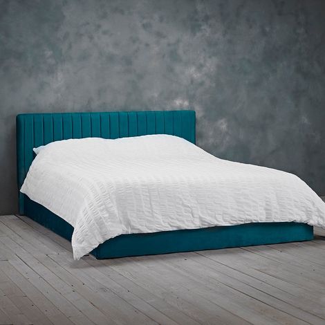 Berlin Kingsize Bed - Velvet - L210 x W168 x H87 cm - Teal (1/3)