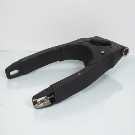 [PRODUIT D'OCCASION] Bras oscillant origine pour Moto Triumph 600 Speed four Après (1/5)