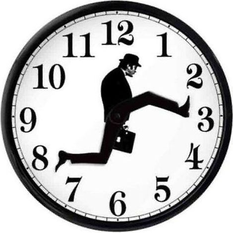 Inspiré Silly Walk Horloge murale Creative Silent Mute Clock Wall Art pour la vie à la maison (noir blanc) (1/5)