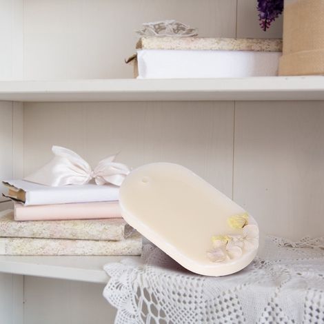 Pastilles pour diffuseur parfumées au freesia, sachet parfumé pour femme, parfum longue durée, diffuseur désodorisant pour armoires et voitures, avec motifs floraux ovales aléatoires. (1/5)