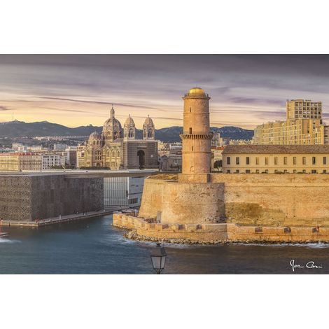 Tableau sur toile entrée port de Marseille 65x97 cm - Impression sur Toile Murale Décorative - Image imprimée en HD sur Toile - Toile sur Châssis en Bois FSC - Fabriqué en France (1/5)
