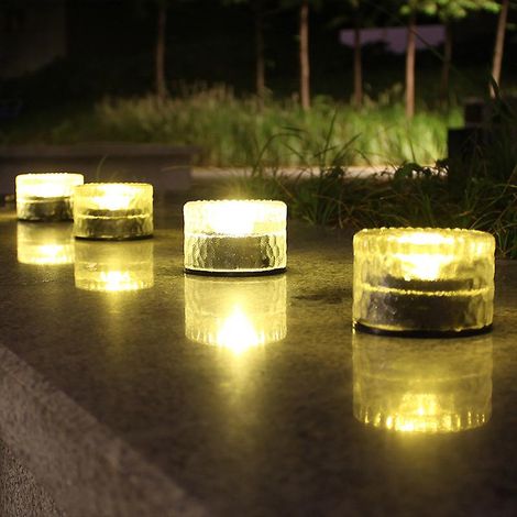 Lot de 4 lampes solaires intelligentes blanc chaud à encastrer pour pelouses, parcs, cours, balcons et hôtels (1/4)
