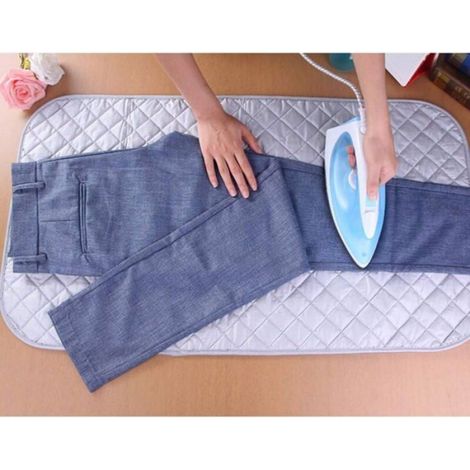 Nappe de Repassage Isolante Couverture de Repassage à la Vapeur Coton Tapis sur Table Portable pour Lave-Linge Sèche-Linge Voyag (1/4)