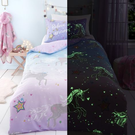 Housse de couette licorne phosphorescente - Lit double 200 x 200 cm - Réversible 2 motifs - Parure de lit rose et lilas pour fille - 2 taies d'oreiller - Motif étoile et licorne (1/5)