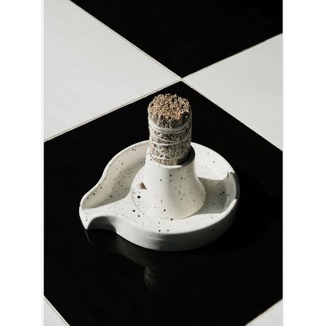Quemador de incienso de cerámica, apto para salvia, varitas de incienso y conos de incienso, ideal para meditación y yoga, blanco con puntos. (1/4)