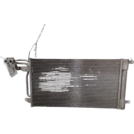 Condenseur Climatisation VOLKSWAGEN Polo 2009- [PRODUIT D'OCCASION]♻️6c0816411b (1/3)